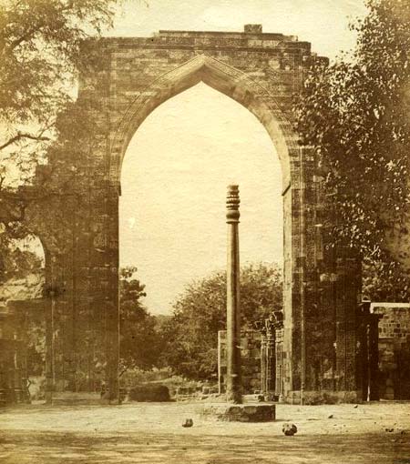 Arch and Iron Pillar near Qutub Minar - Delhi - 1850